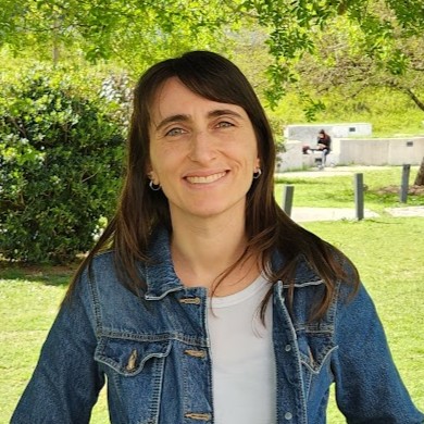 DR. LUCÍA LÓPEZ